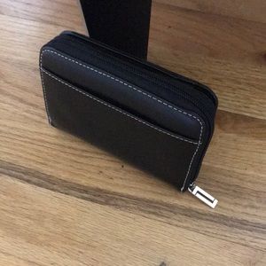 New wallet no tag